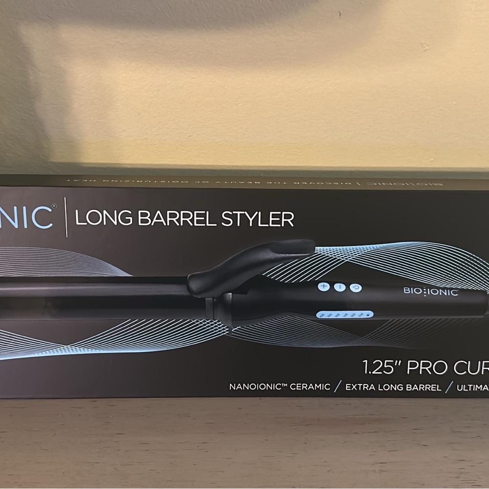 Bio Ionic Black Long Barrel Styler